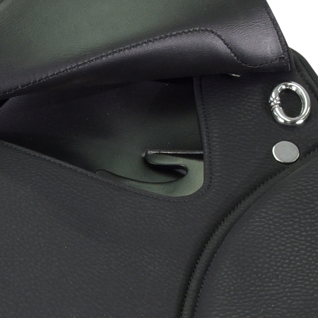 Status E2 Close Contact